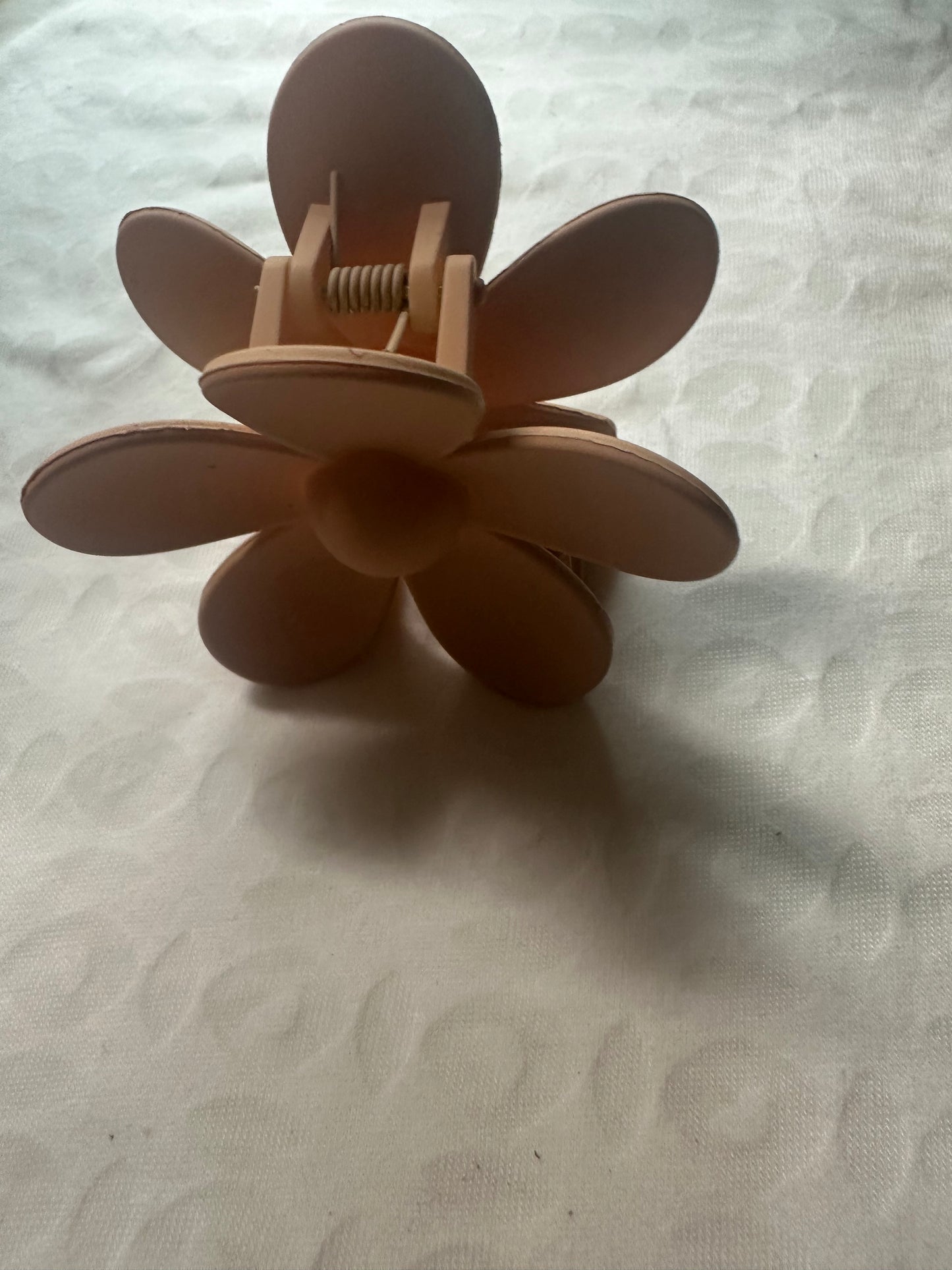 Flower hair clip
