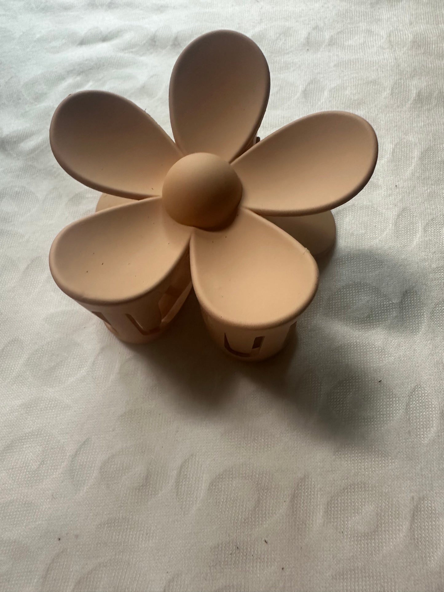 Flower hair clip