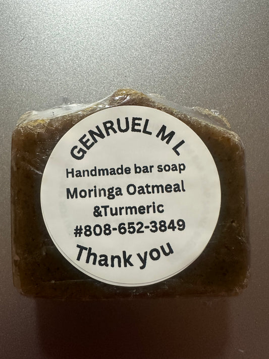 Moringa oatmeal & turmeric